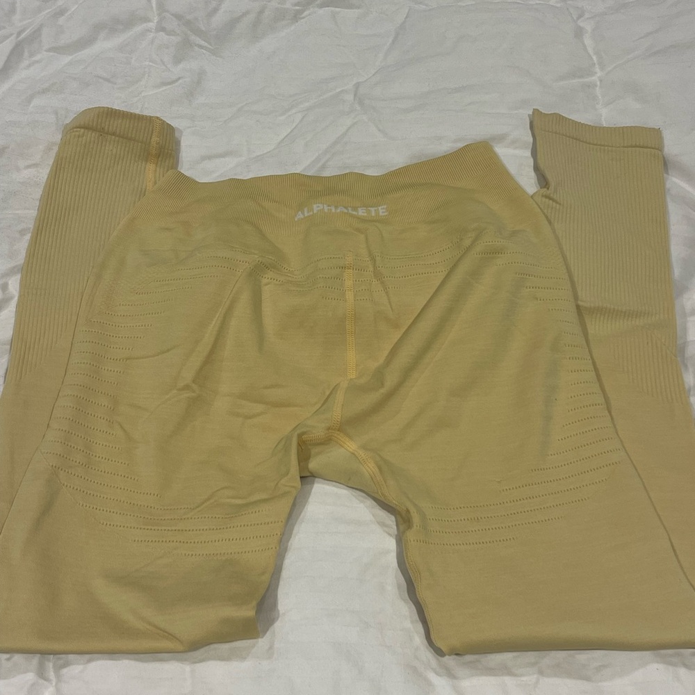 Alphalete Mustard Yellow Performance Leggings